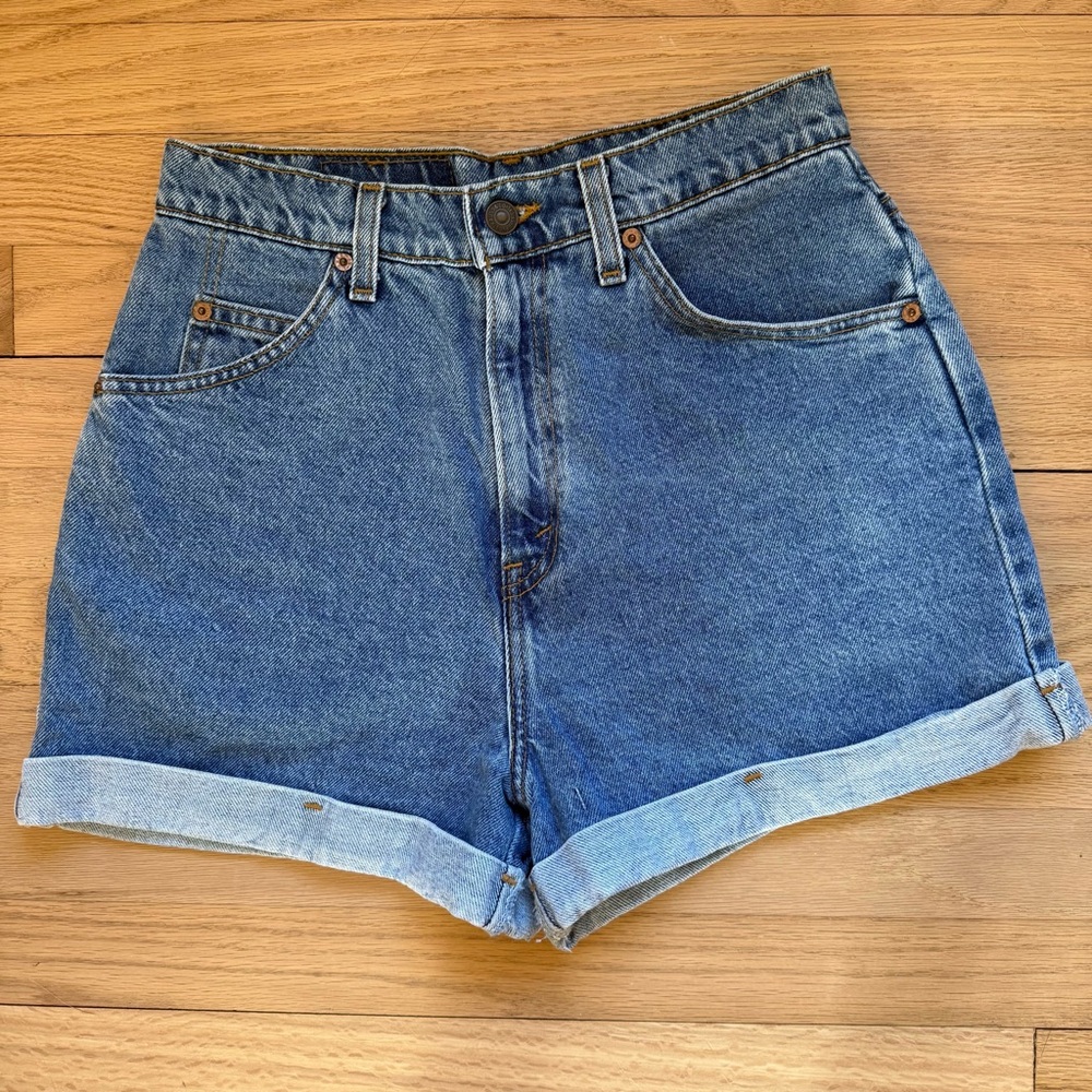 Vintage Levi’s Orange Tab High Waisted Denim Shorts Juniors Size 9